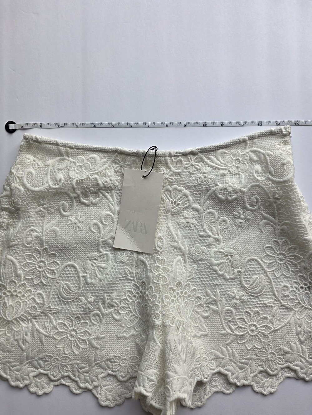 Zara White High-Rise Lace Floral Shorts - Picture 5 of 10